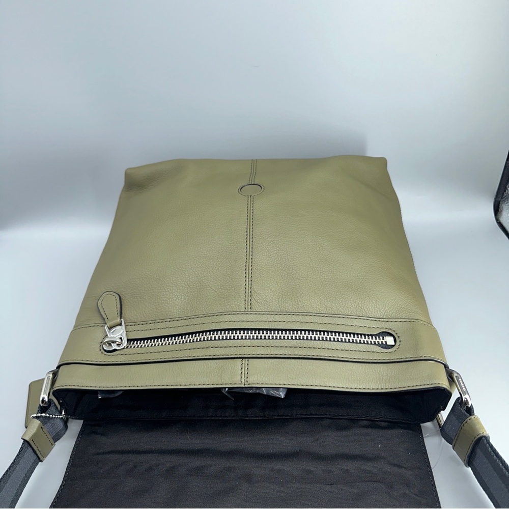 NWT $375 Coach Sullivan Small Messenger Sport Calf Leather olive green - Picture 6 of 14